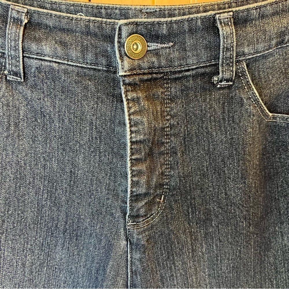 Christopher & Banks Classic Fit Straight Leg Jeans Size 16 Petite - Picture 7 of 16